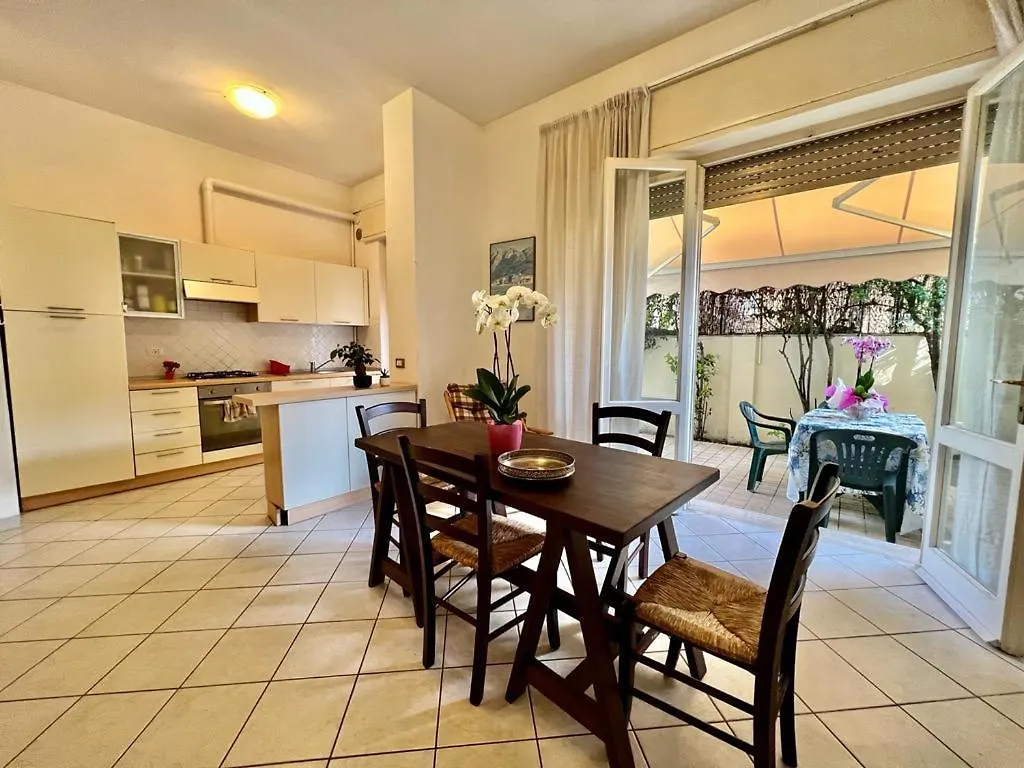 Viareggio On The Beach - Apartment