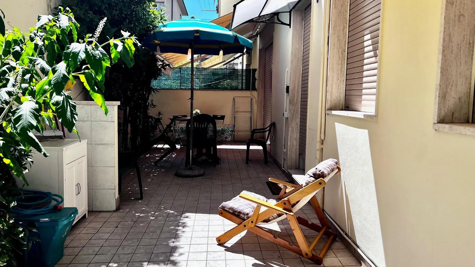 Viareggio On The Beach - Apartment