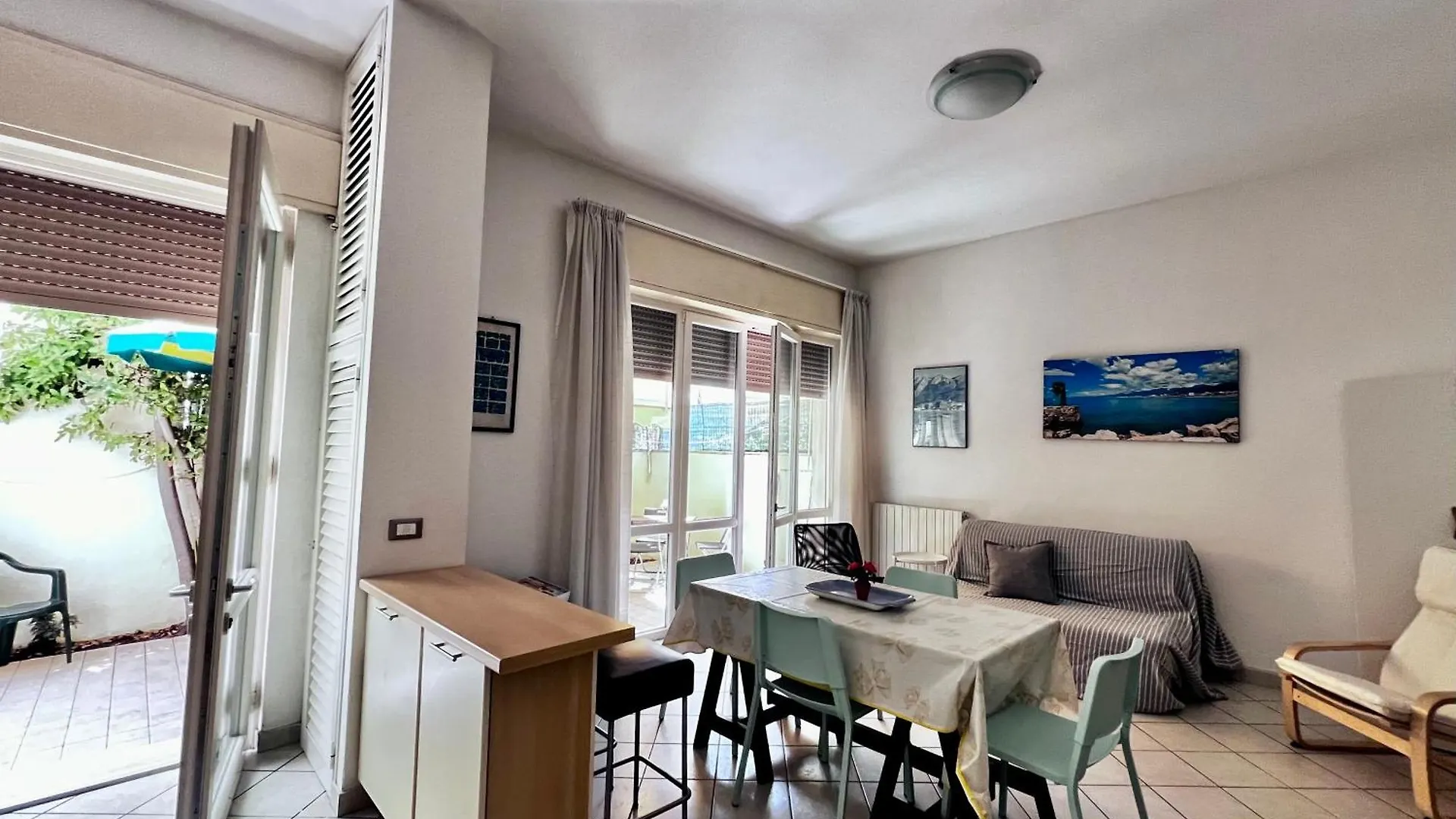Viareggio On The Beach - Apartment