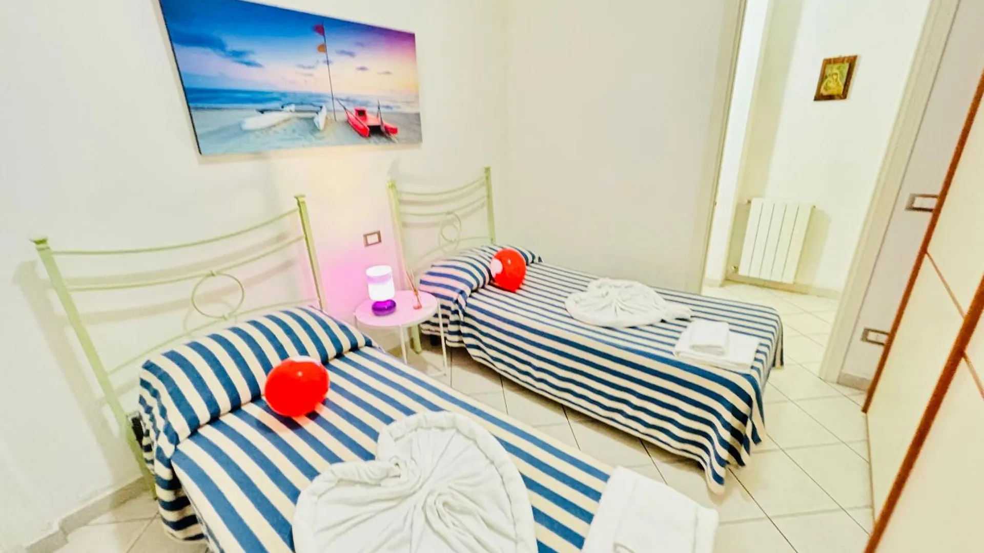 Viareggio On The Beach - Apartment Italia